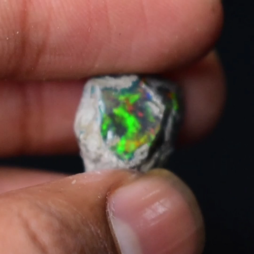 Black Opal Rough 6.75 Cts Natural Ethiopian Welo Opal Raw Fire Jewelry Grade - Video 1 von 1