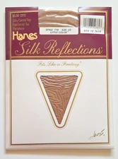 Hanes Silk Reflections "Little Color" style 718 Pantyhose Size CD