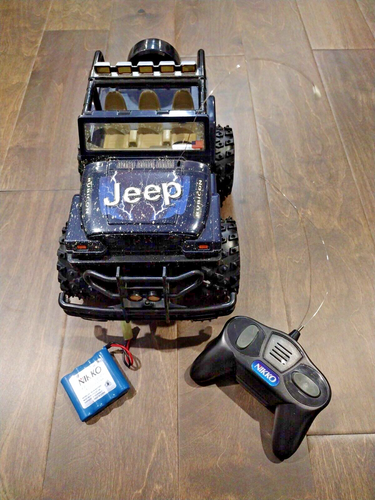 Nikko Rubicon Monster Jeep with Remote - 第 1/11 張圖片