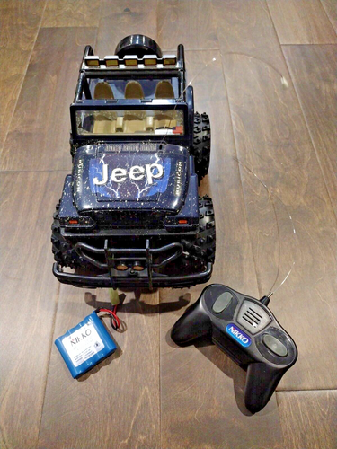 Nikko Rubicon Monster Jeep avec télécommande - Photo 1 sur 11