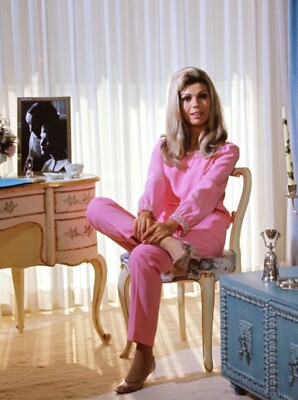 Singer & Actress NANCY SINATRA Publicity Picture Photo Print 24x36