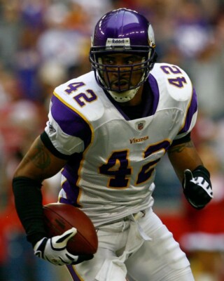 DARREN SHARPER 8X10 PHOTO MINNESOTA VIKINGS PICTURE NFL FOOTBALL