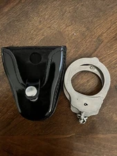 Gould & Goodrich Model K86 K-Force Handcuff Case Very Clean