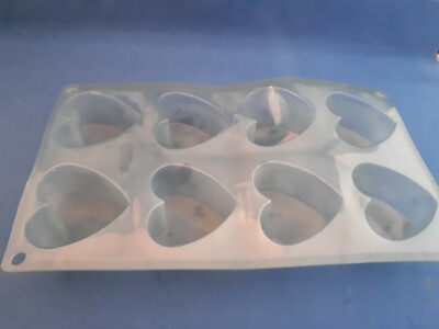  Silikon Backform Herzen für  8 Stk ca 7 x 6 x 3 cm '' pavoni ''