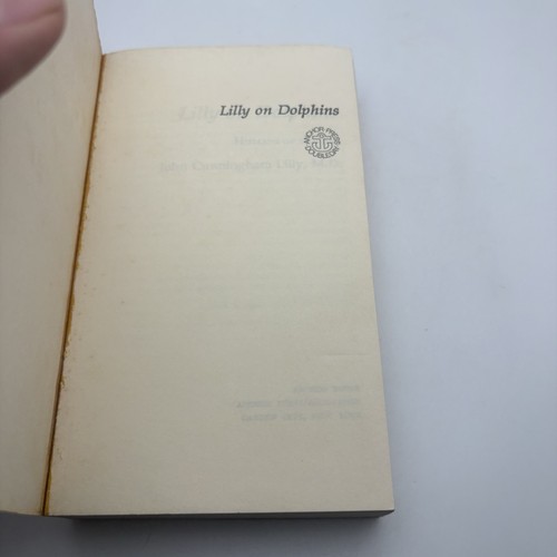Lilly of Dolphins - John C. Lilly 1975 Shelley Duvall’s Copy Provenance Rare - Bild 4 von 6