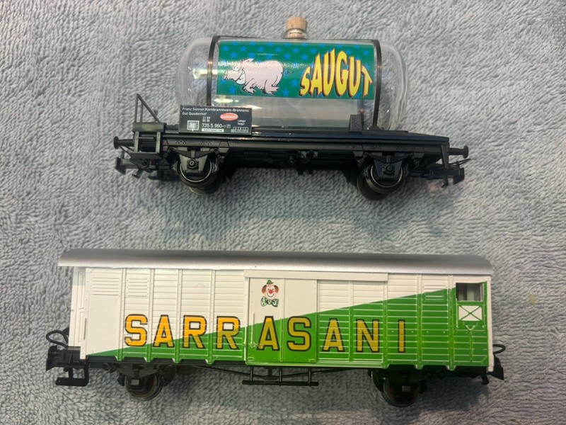 Marklen HO Train Cars