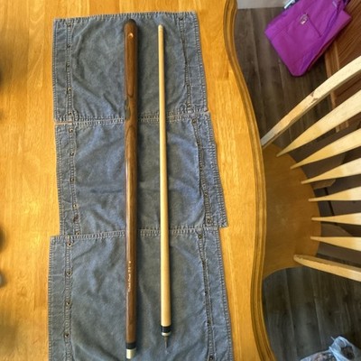 Dufferin 21oz Pool Cue 2-Piece Wood Maple Leaf Logo B396