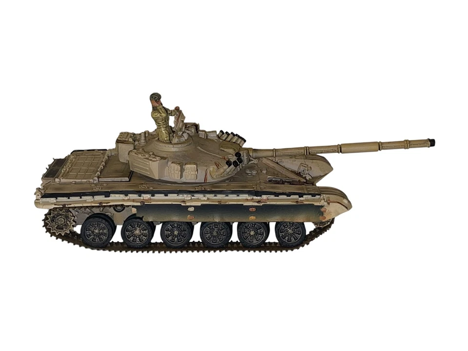 2004 Unimax Forces of Valor 1/32 1:32 Scale IRAQI T-72 Main Battle Tank RUSSIAN - Image 2 of 4