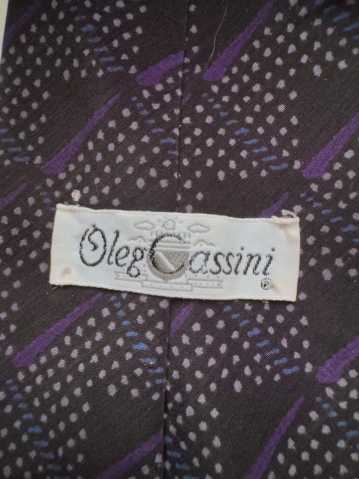Corbata de poliéster vintage OLEG CASSINI negra púrpura hecha en EE. UU. Foto 2 de 4