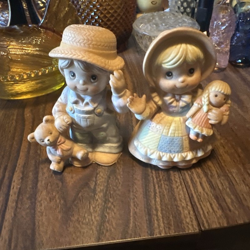 Vtg Homco Ceramic Figurine #1403 2pc Boy w/Teddy Bear Girl w/Baby Doll