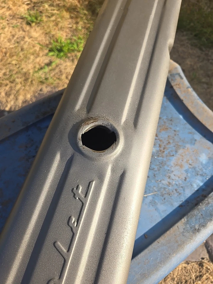 Camión Chevrolet 235 1954-62 de colección cubierta de válvula de escritura de 6 cilindros en línea Chevy Impala Foto 4 de 4