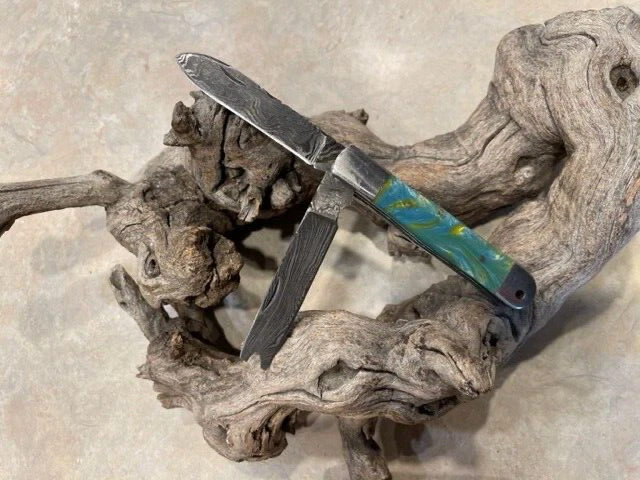 NAVAJA DE BOLSILLO PLEGABLE DE DOBLE HOJA DAMASCO HECHA A MANO - SIN BLOQUEO Cerámica verde Foto 2 de 4