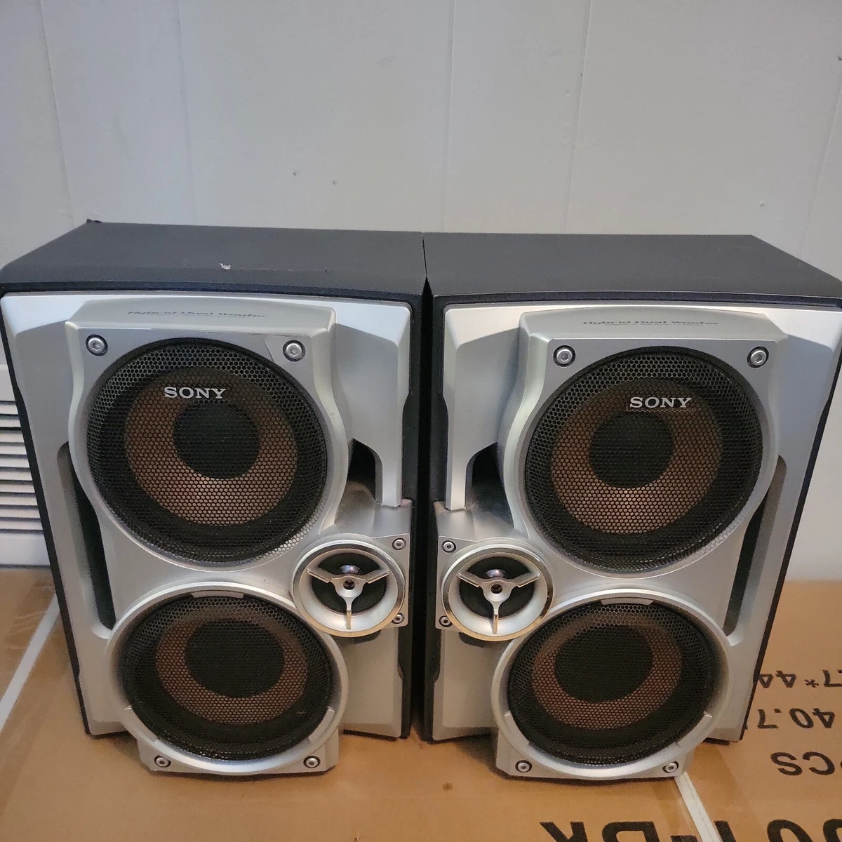 Pair of Sony Hybrid Dual Woofer Speakers Model SS RG440