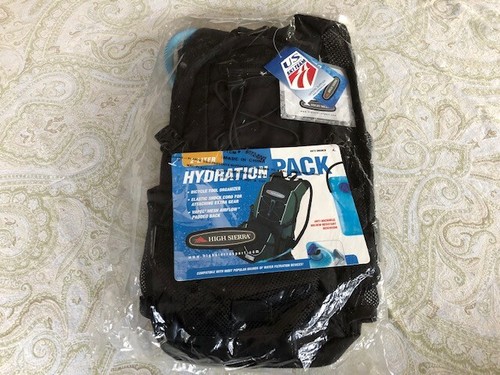 High Sierra 2-Liter HYDRATION BACK PACK 