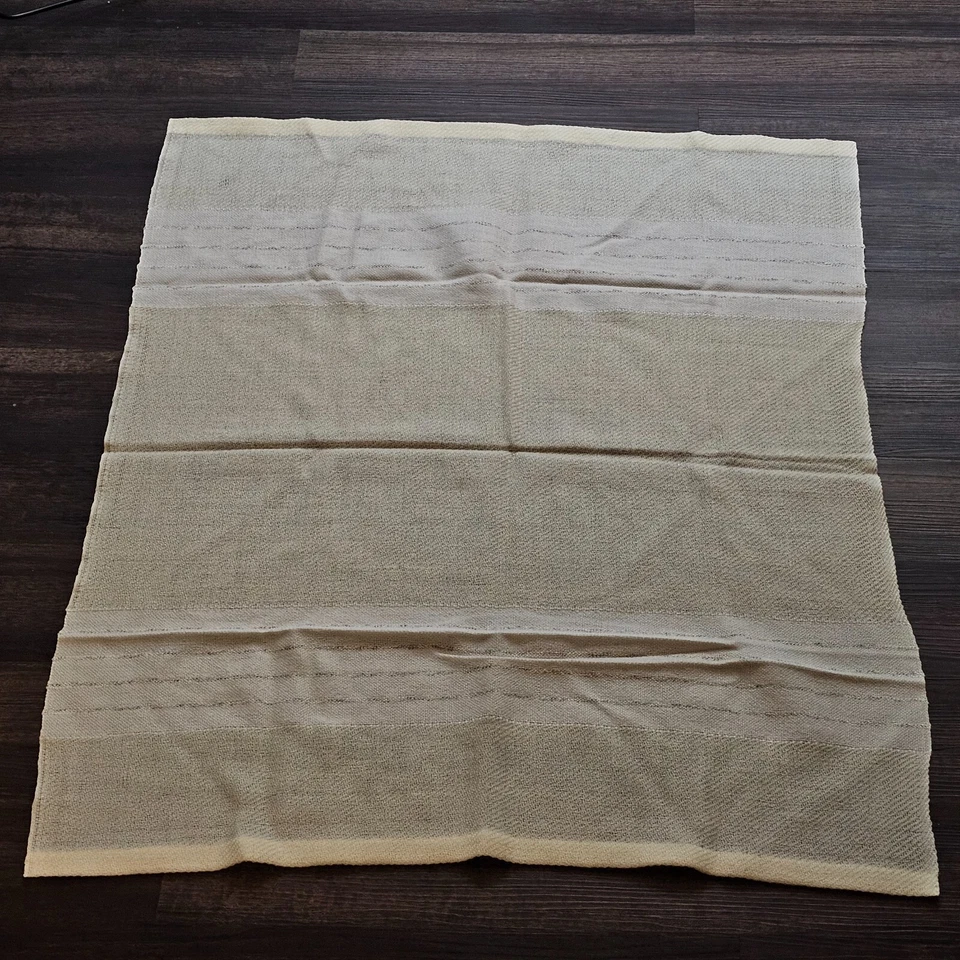 Manta de bebé unisex tejida a mano Churchill Weavers de colección amarilla blanca a rayas Foto 2 de 3