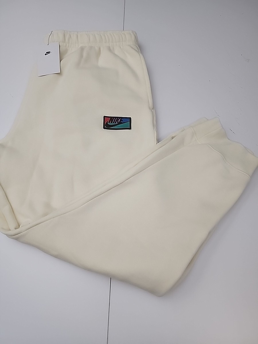 Nike FIRE! NWT! Club Fleece Logo Patch Jogger #FB8437-113 in Nike FIRE! NWT! Club Fleece Logo Patch Jogger #FB8437-113 in