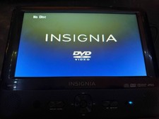 Insignia Portable DVD Player Model NS-DS9PDVD15  Tested and Working  No Cable