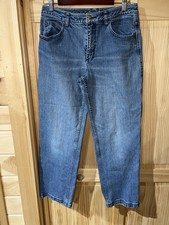 DULUTH Women s Straight Leg Medium Wash Jeans Size 10