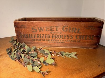 Vintage  Sweet Girl  Process Cheese 5# Wood Box 12  Rasmussen Chicago 1920s-50s