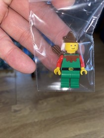 Lego 6077 Castle Forestmen's River Fortress Complete w Mini-figures & manual