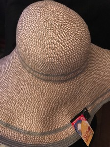 spf floppy hat