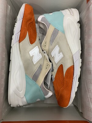 KITH New Balance 990v2 Cyclades With Socks Size 10.5 US Ronnie