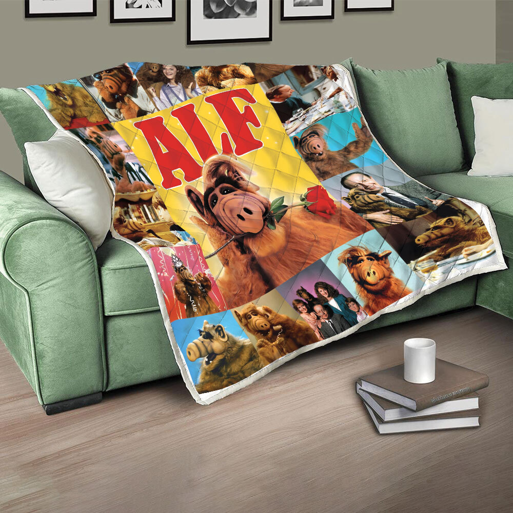 ALF Blankets, Alien Life Form Quilt, Gordon Shumway Blankets, ALF