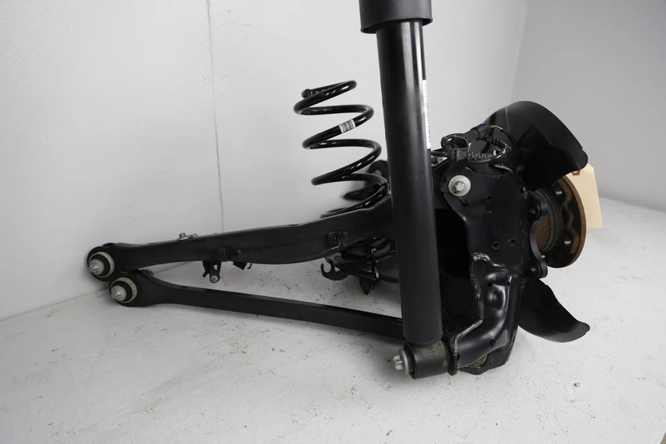 Brazos de suspensión trasero izquierdo BMW X1 F48 2016-2021 buje nudillo amortiguador puntal fabricante de equipos originales Foto 2 de 4