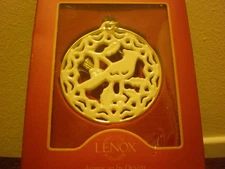 LENOX PIERCED CARDINAL ORNAMENT NIB SEE DESCRIPTION