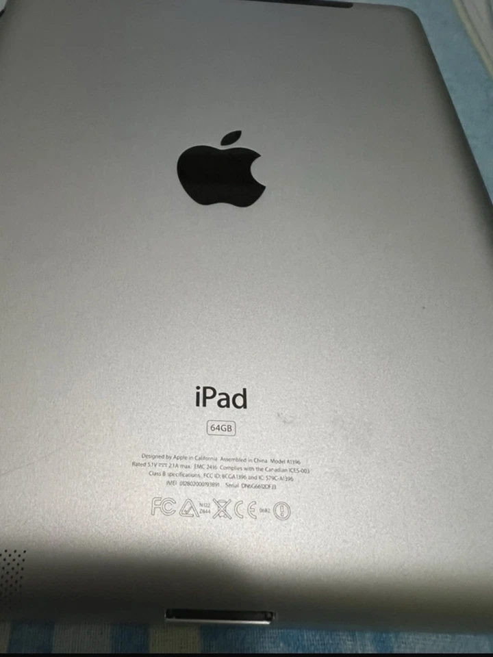 Apple iPad (1st generation) · 64GB · Wi-Fi, foto 4 di 5