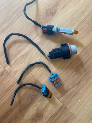 2011-2014 Dodge Charger Headlamp Wiring Pig Tail Harness Plug Headlight Wire