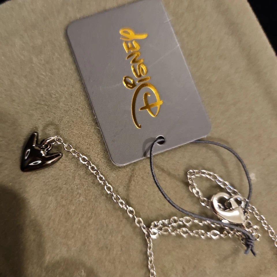 Collar Disney Couture Jack Skellington & Sally Pesadilla antes de Navidad Foto 3 de 4