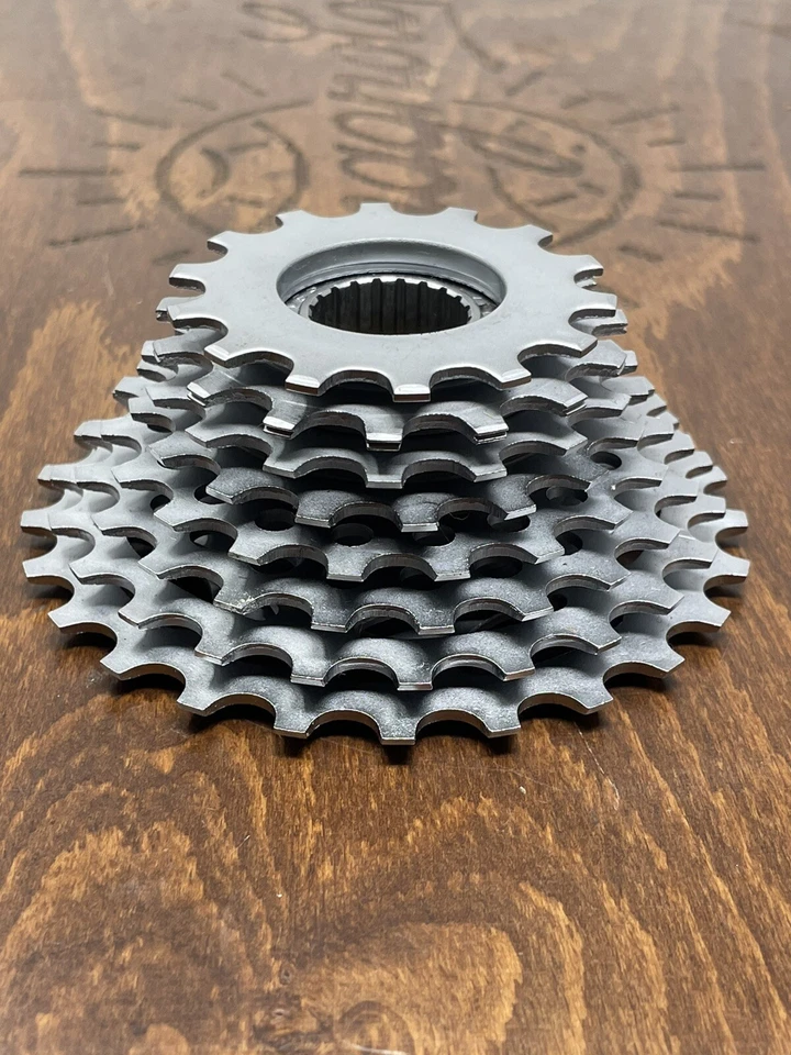 Vintage NOS Everest Caimi Cromo Supernova Silver  8 Speed Freewheel 14-25 RARE - Image 3 of 4