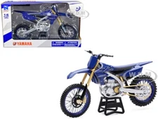 YAMAHA YZ450F DIRT BIKE BLUE & BLACK 1/6 DIECAST MOTORCYCLE BY NEW RAY 49703