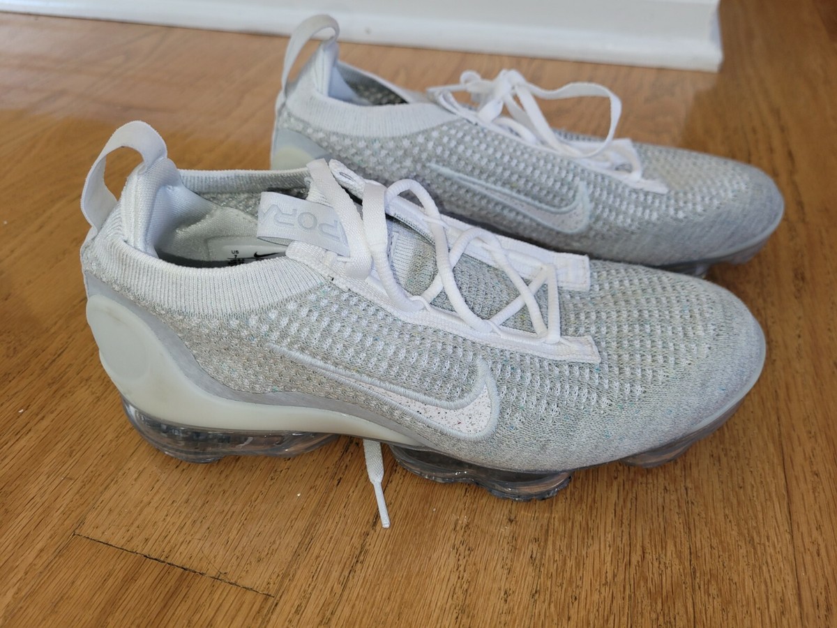 Nike Men’s Size 11 Air VaporMax 2021 FK - Pure Platinum,Blue and Summit White. Nike Air Vapormax 2021 FK Obsidian Light Lemon Twist DH4085  main image 3