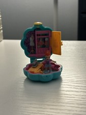 Vintage 1990 Polly Pocket,  Polly  s School  , complete with figures