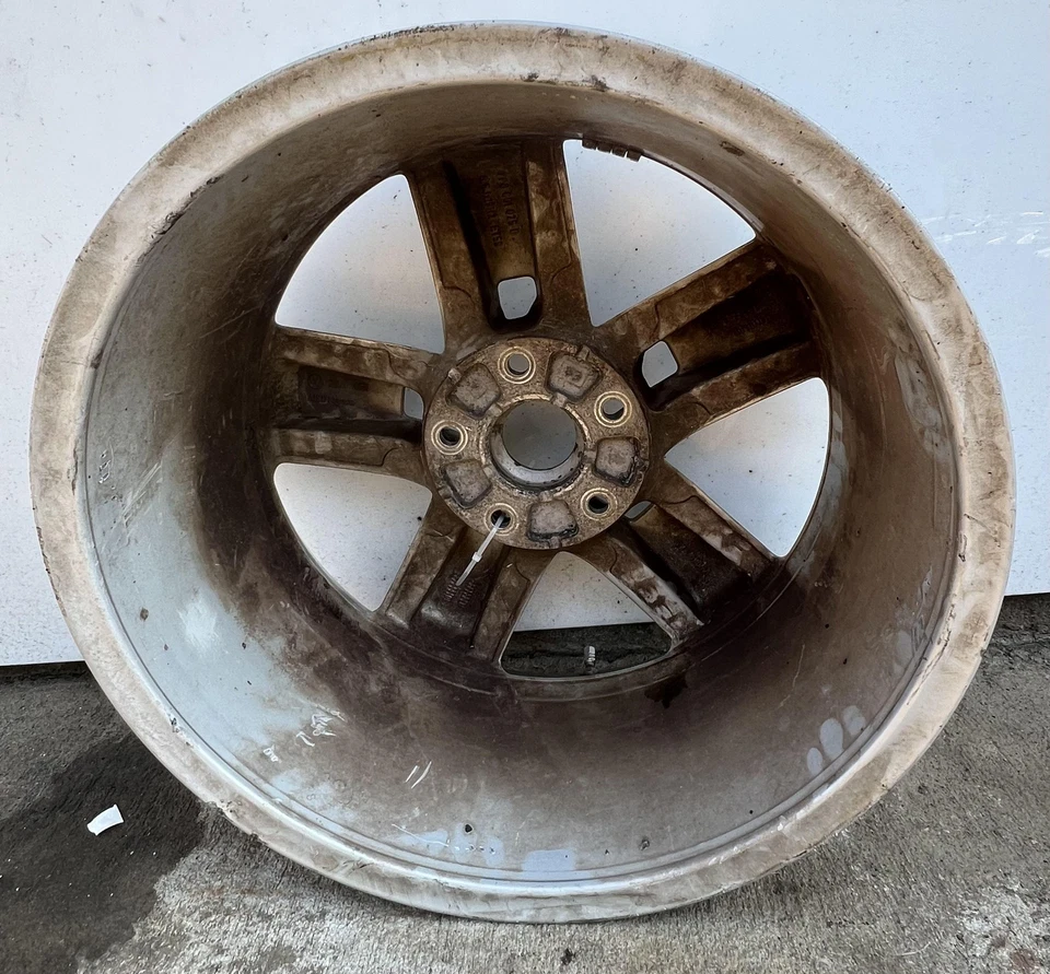 2011-2017 Volkswagen Touareg 19x8-1/2 Alloy Wheel - 5 Spokes OEM 7L6601025D88Z - Image 3 of 3