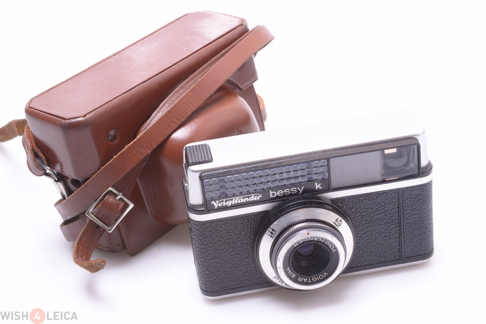 Máquina fotográfica Voigtländer bessy AK