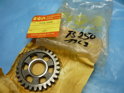 Suzuki  TS 250 1969  Zahnrad 2. Gang Second Drive 2ND Getriebe Gear Motor Engine