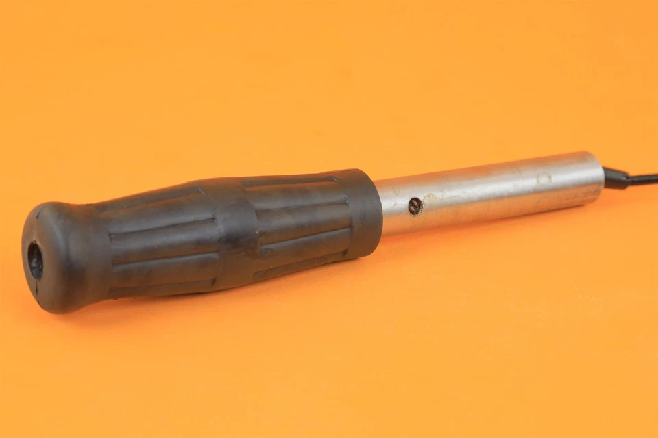 04-07 2004 Buell Firebolt XB9 OEM Manillar derecho Eje Acelerador Manija Empuñadura Foto 3 de 4