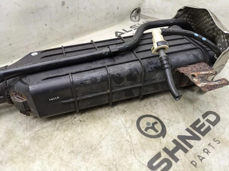 Chrysler Town & Country 2008-10 bote de emisiones de vapor de combustible de 3,8 L 04891801AB Foto 3 de 4