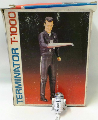 TERMINATOR 2 : 1/5 SCALE T-1000 SOFT VINYL MODEL KIT - Picture 3 of 11