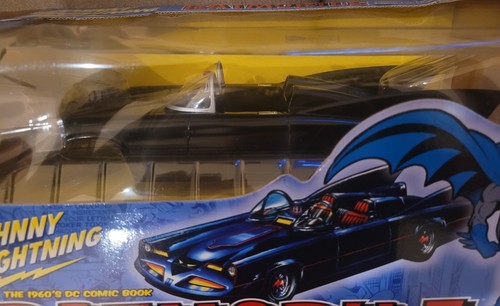 NIB Johnny Lighting 1:24 Die Cast Car Model Kit 1960s DC Comic Batman Batmobile - Picture 4 of 16