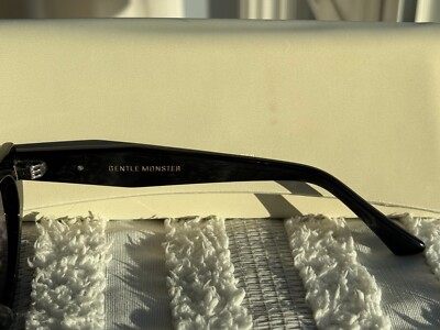 new Gentle Monster Rococo 01 Black Frame Col. 1 + Black Zeiss Lens