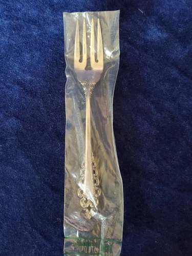 FLORENTINE SCROLL 6 5/8" SALAD FORK(S) Lunt Sterling - estate - nib