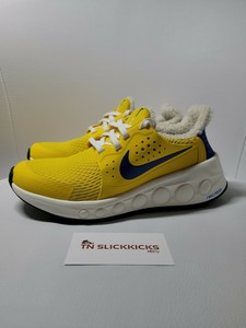 nike cruzrone yellow