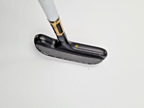 Slotline Right Handed Putter, Steel Shaft, Approx 35 Inches - Picture 4 of 6