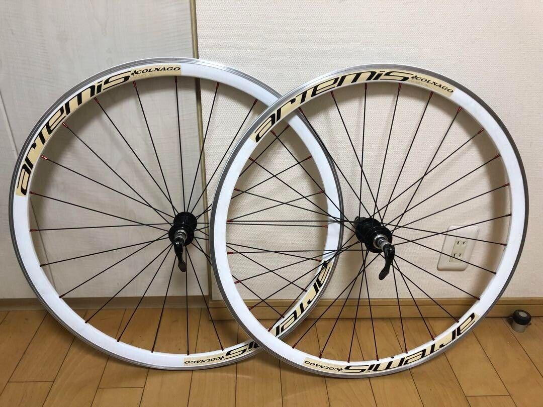 COLNAGO ARTEMIS CW32 700C Roadbike WHEELS Shimano 8-10S | eBay COLNAGO ARTEMIS CW32 700C Roadbike WHEELS Shimano 8-10S | eBay