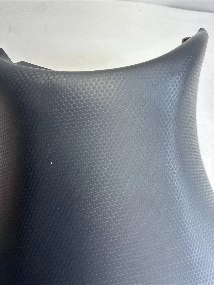 Almohadilla de asiento del conductor delantero Suzuki GSXR750 2006 sillín Pillion 45100-01h00-6 por fabricante de equipos originales Foto 4 de 4