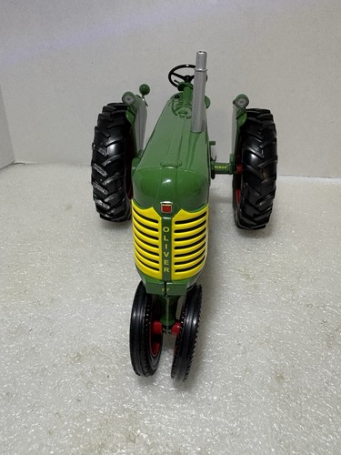 SpecCast Oliver Super 77 Tractor with Red Rims, Stock # 222, Diecast 1/16 - Picture 3 of 11